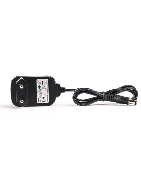 Xtar 12V 1A Power Adapter | baterija.lt
